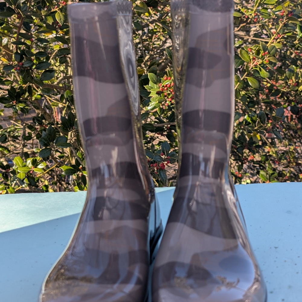 UGG Silver Gray Winter Boots Waterproof Design